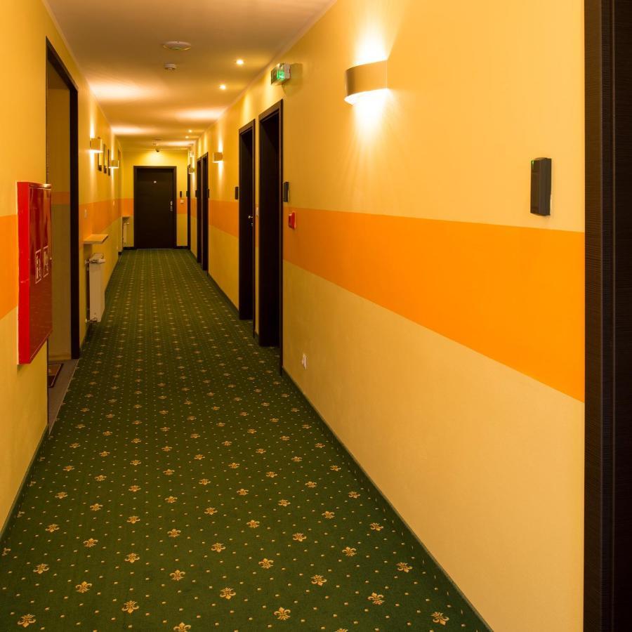 Motel Lesta Lachowka Duza ภายนอก รูปภาพ