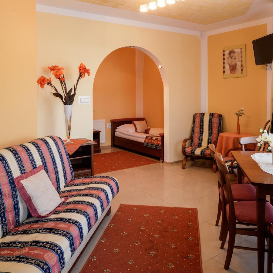 Motel Lesta Lachowka Duza ภายนอก รูปภาพ
